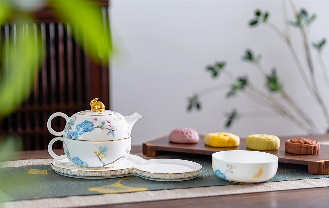 以至臻品质打造江苏好礼丨铂莱国际官网陶瓷《春华》悦途茶具获评“江苏优选好礼”